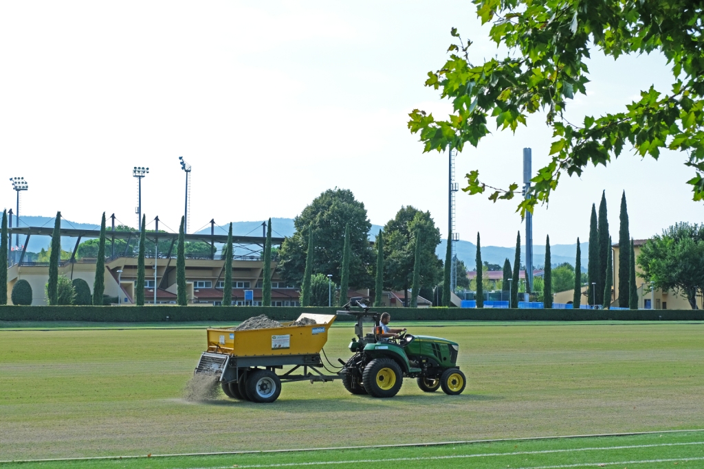 Campo 3 "Vittorio Pozzo" durante la risemina